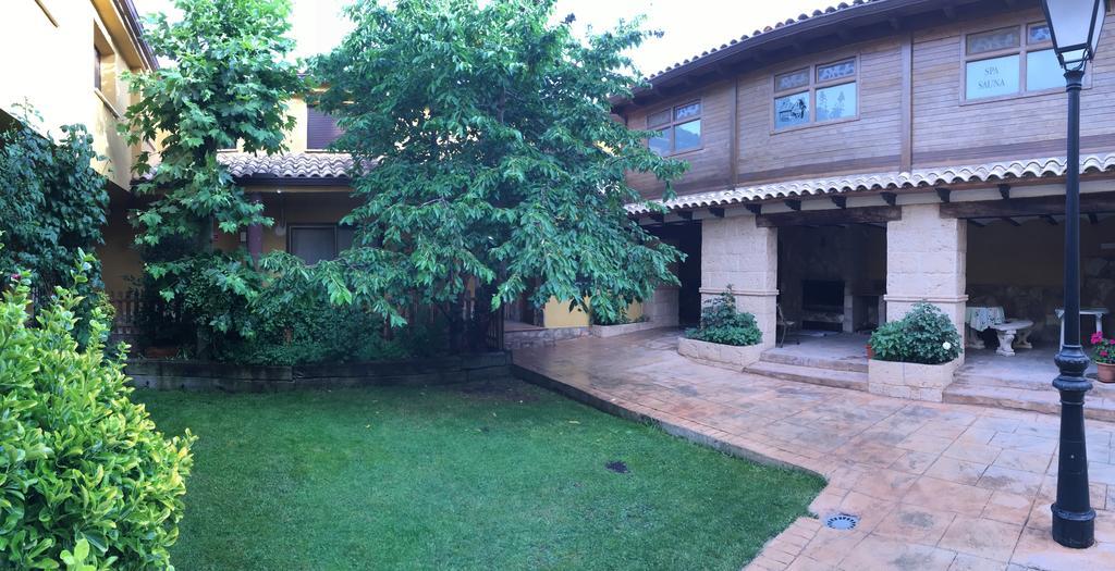 La Antigua Vaqueria Country house *
